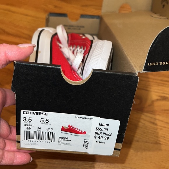 Red Converse - Picture 6 of 6